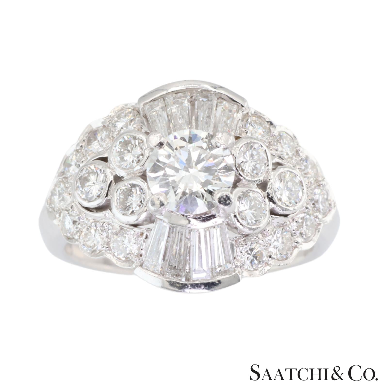 18k (750) White Gold  Natural White Diamond Cocktail Ring