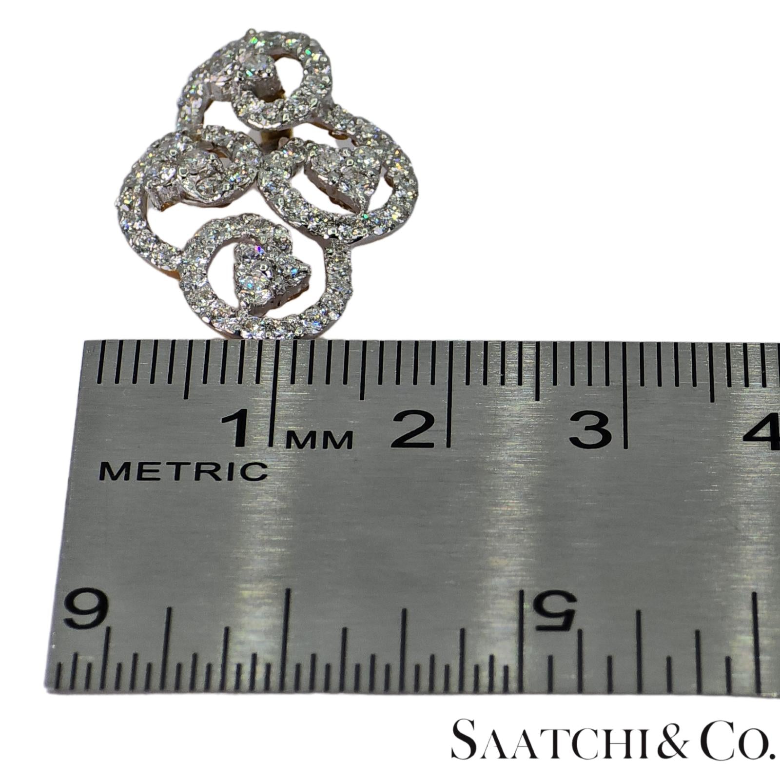 18k (750) White and Yellow Gold Natural Diamond Brooch / Pin
