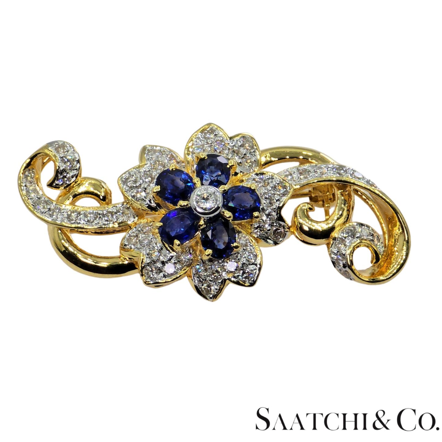 18k (750) Yellow Gold Natural White VVS Diamond & Blue Sapphire Brooch