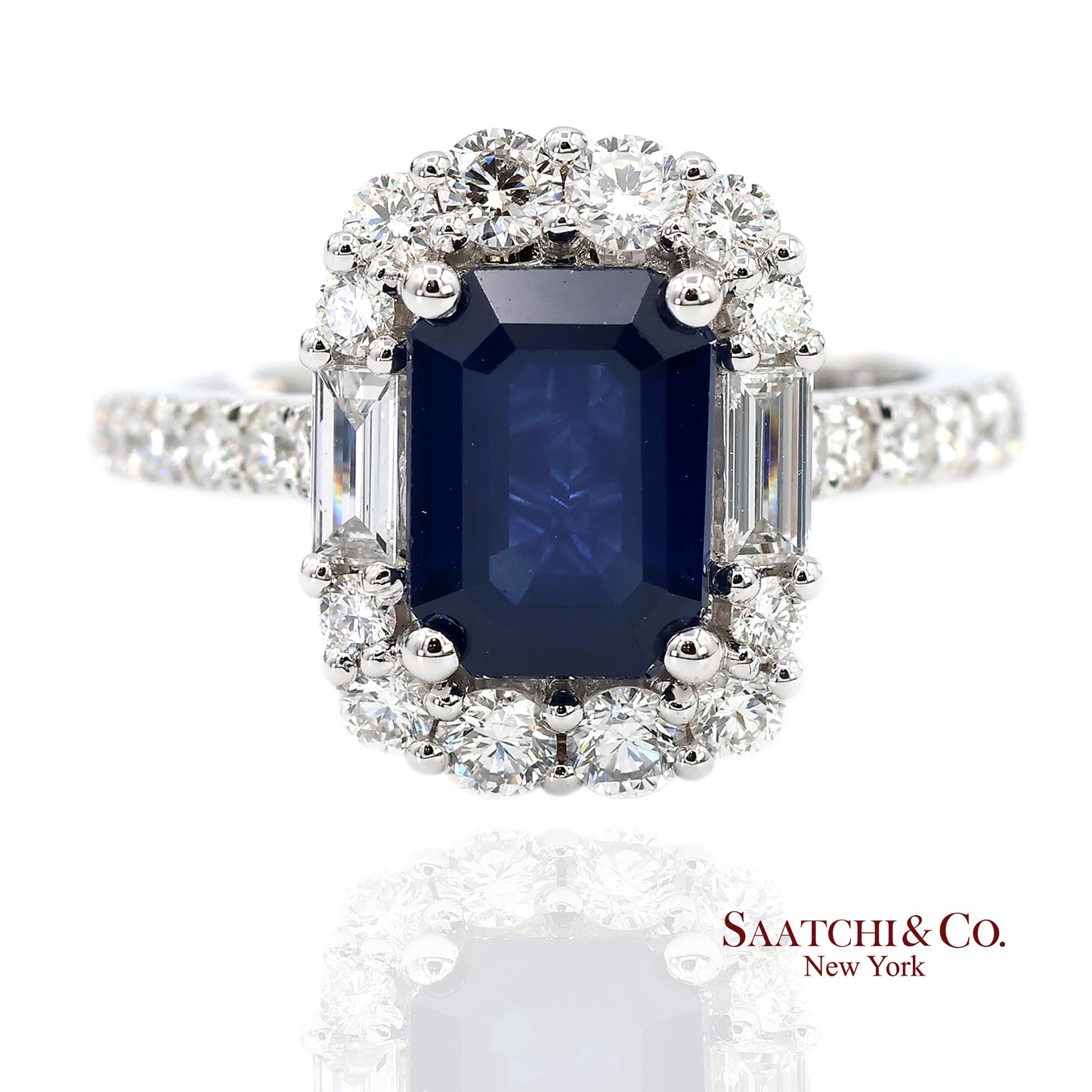 Exquisite 18K (750) White Gold Royal Blue Sapphire and Natural Diamond Ring