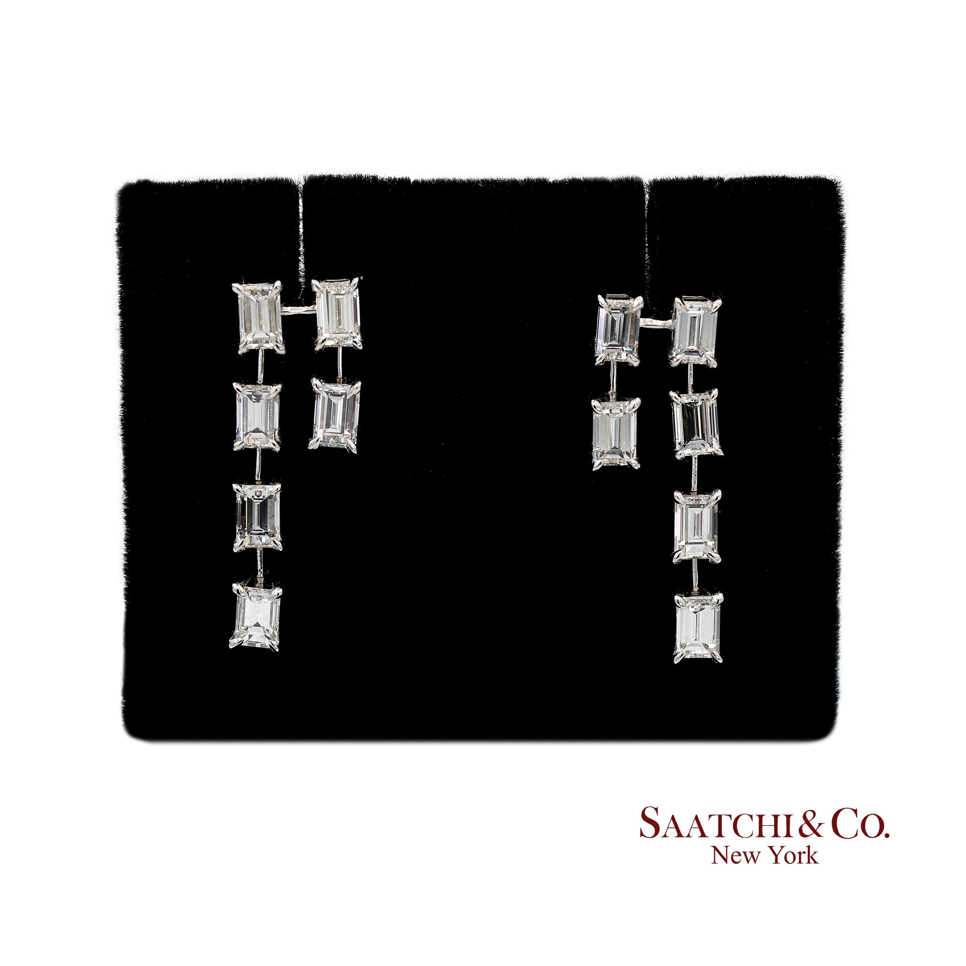 18K(750) White Gold Natural Diamond Emerald Cut Earrings