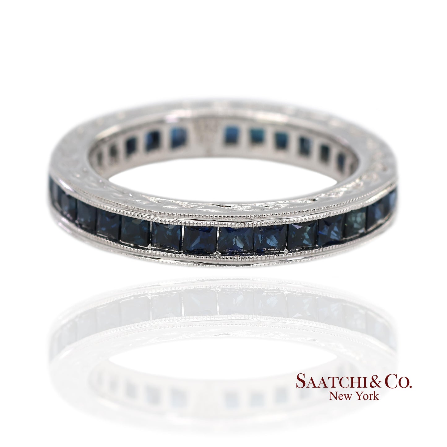 Vintage 14K (585) White Gold All Around Natural Sapphire Engraving Band Ring