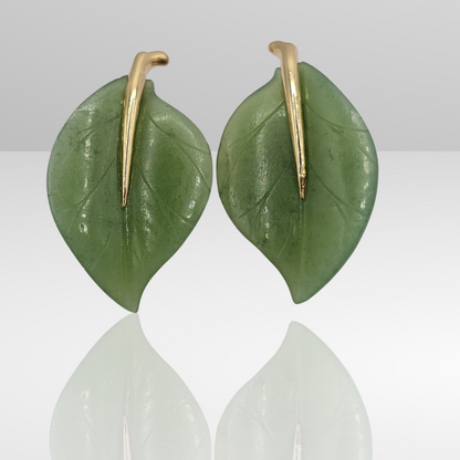 14K (585) Yellow Gold Natural Jade Stone Leaf Shape: Earrings