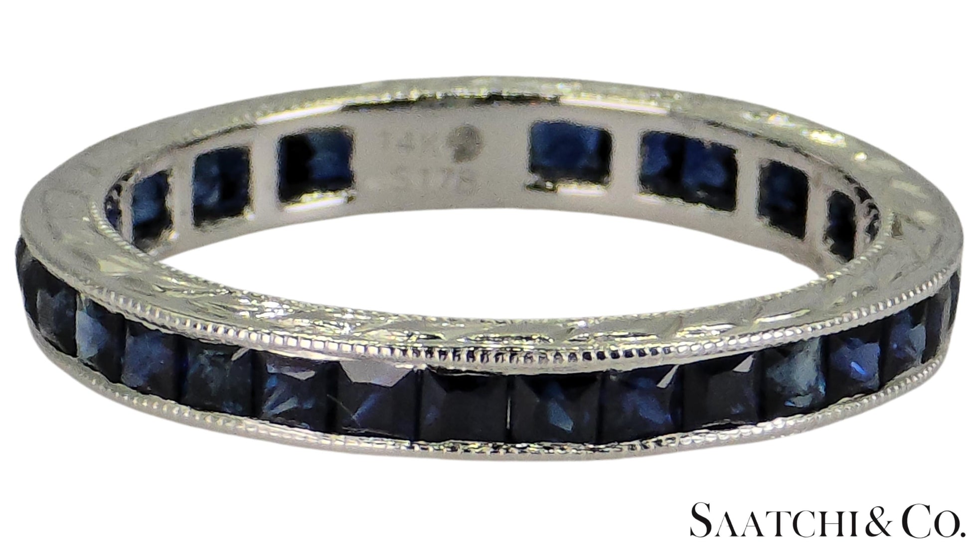 Vintage 14K White Gold Ring: 1.65 Ct Natural Sapphire, Elegant Design