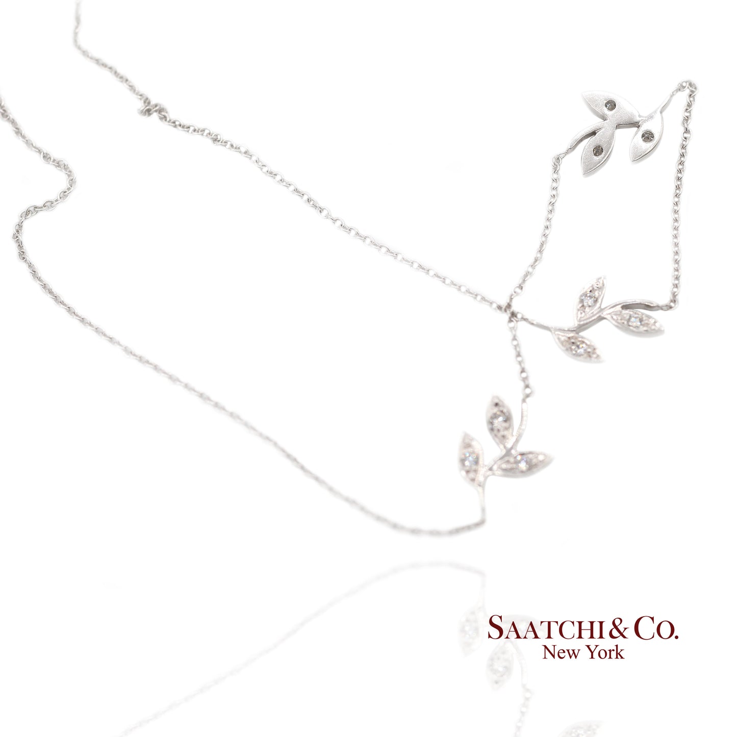 18K(750) White Gold Natural Diamond Leaf Pendant Necklace with Chain