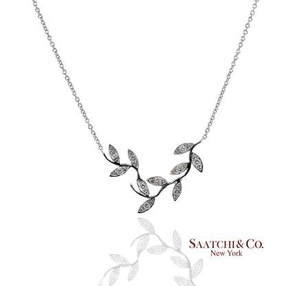 18K(750) White Gold Natural Diamond Leaf Shape Pendant Necklace with Chain
