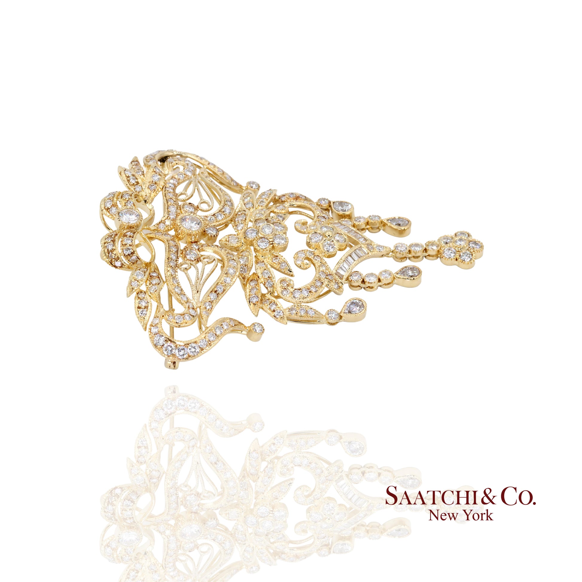 18k (750) Yellow Gold Natural Diamond Convertible Pendant and Brooch