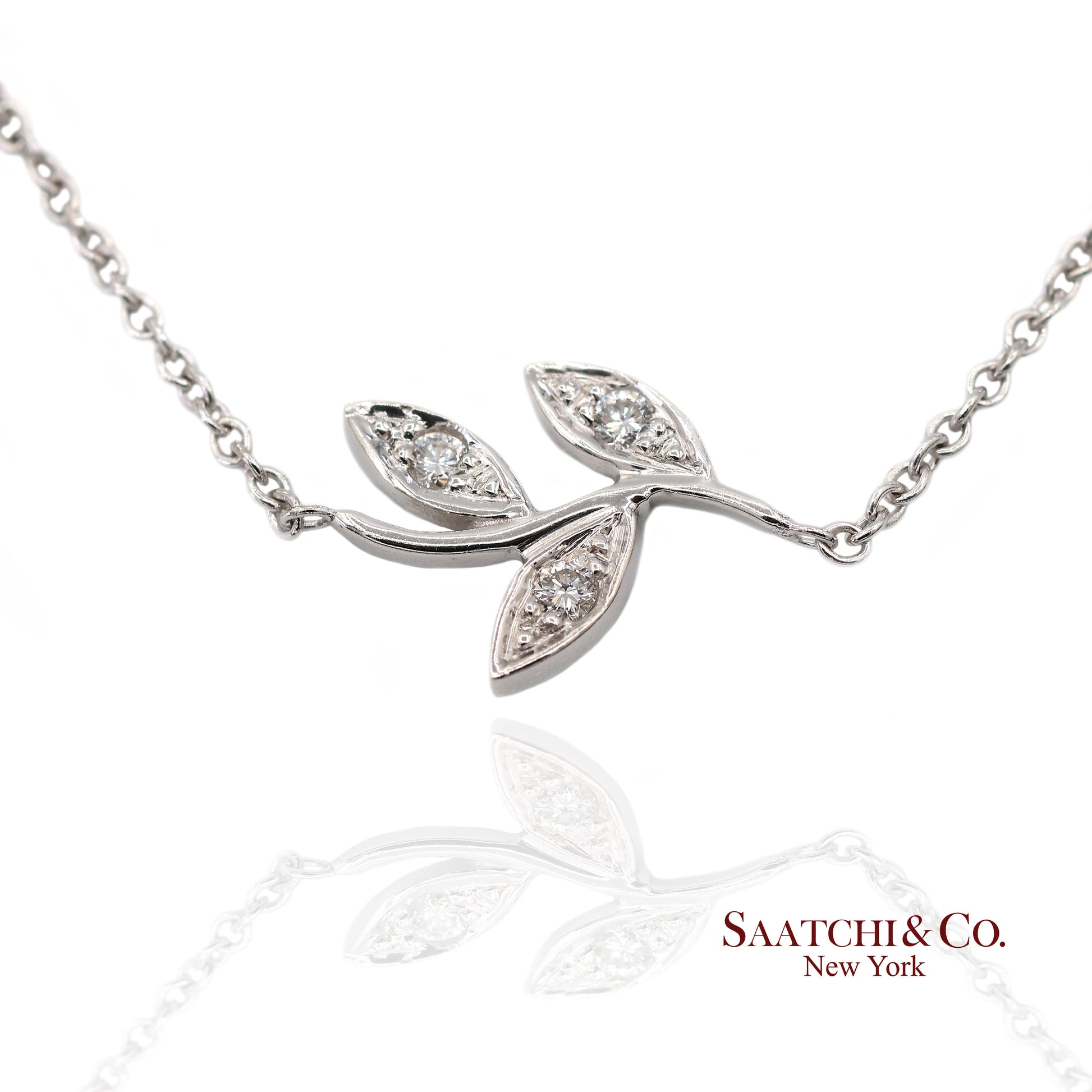 18K(750) White Gold Natural Diamond Leaf Pendant Necklace with Chain