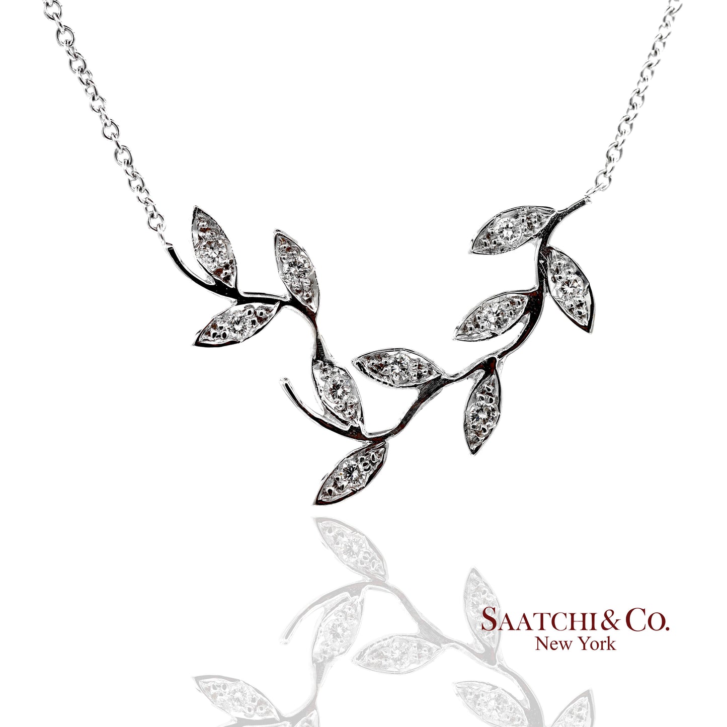 18K(750) White Gold Natural Diamond Leaf Shape Pendant Necklace with Chain