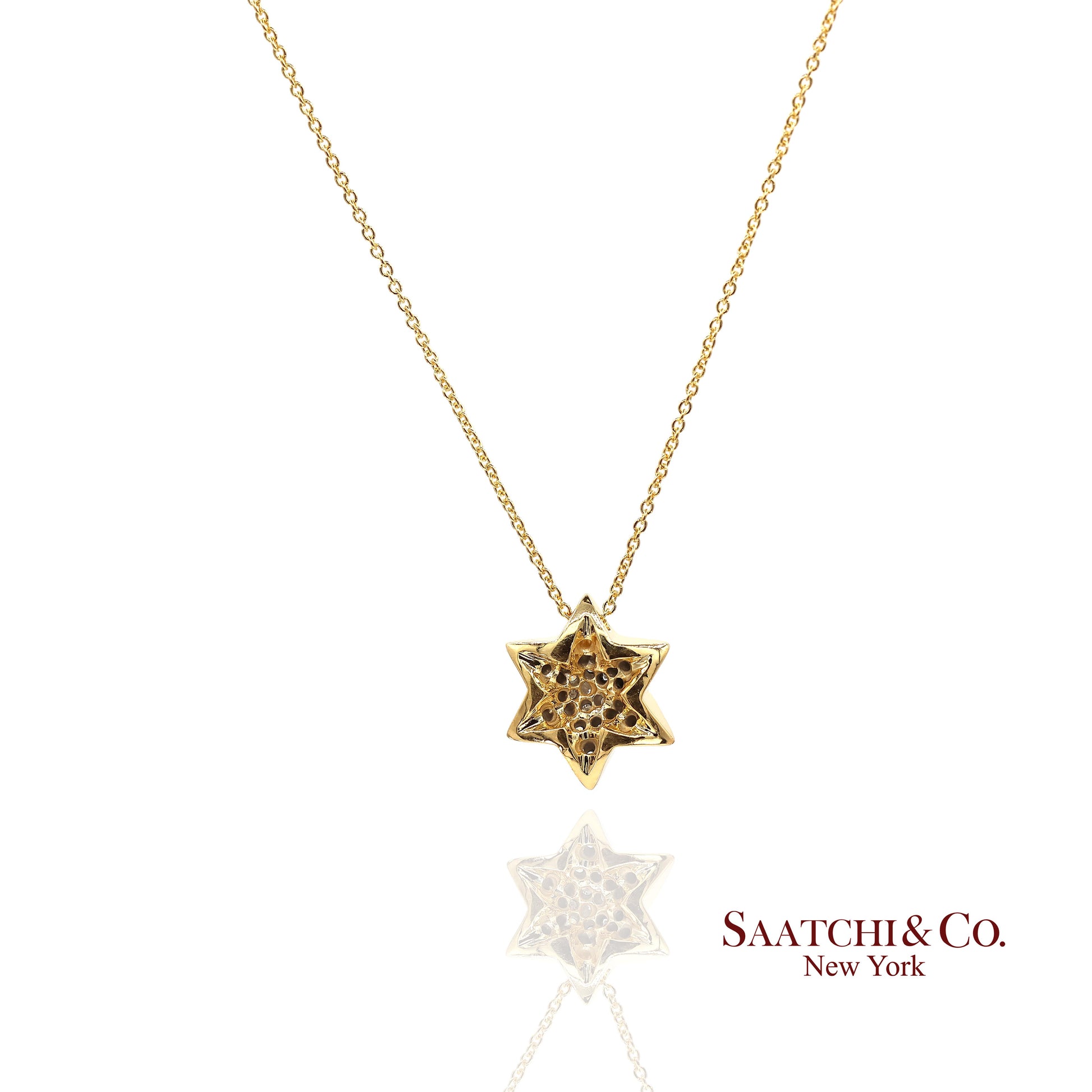 18K(750) Yellow Gold Natural Diamond Star Shape Pendant Necklace with Chain