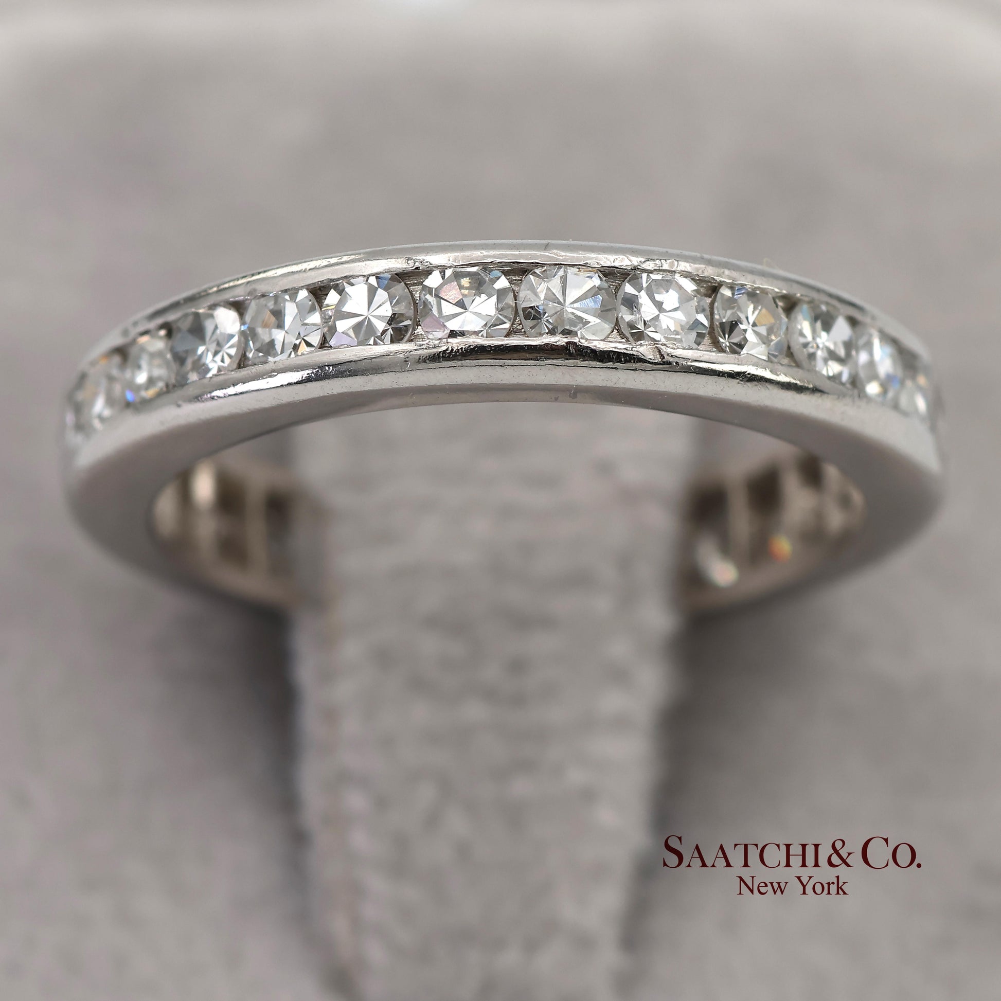 Platinum(950) Natural Diamond Vintage Band Ring
