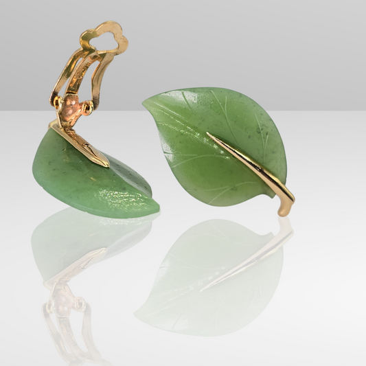 14K (585) Yellow Gold Natural Jade Stone Leaf Shape: Earrings