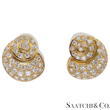 18k (750) Yellow Gold Stunning DIamond Studed Earrings