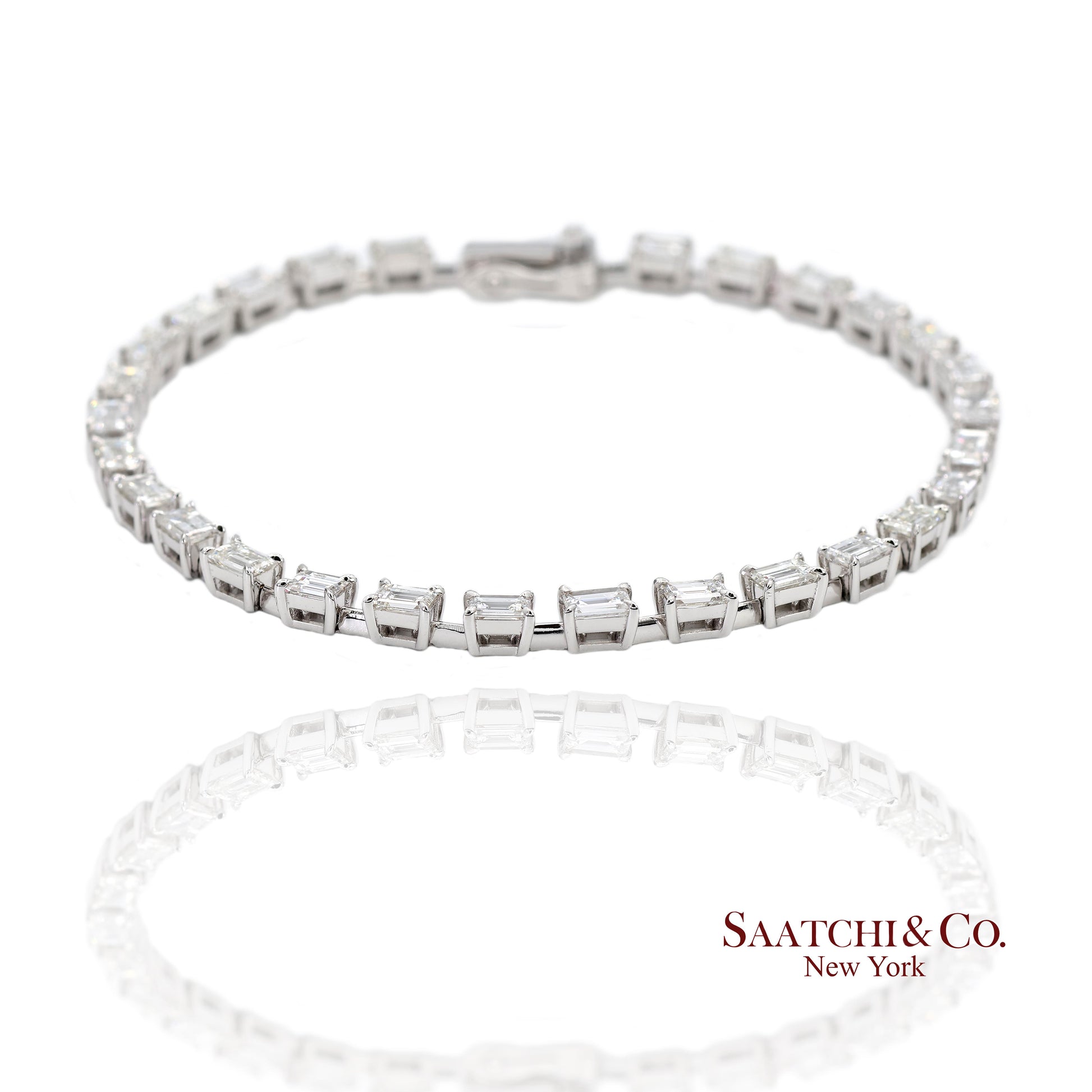 18K(750) White Gold Natural Diamond Emerald Cut Tennis Bracelet