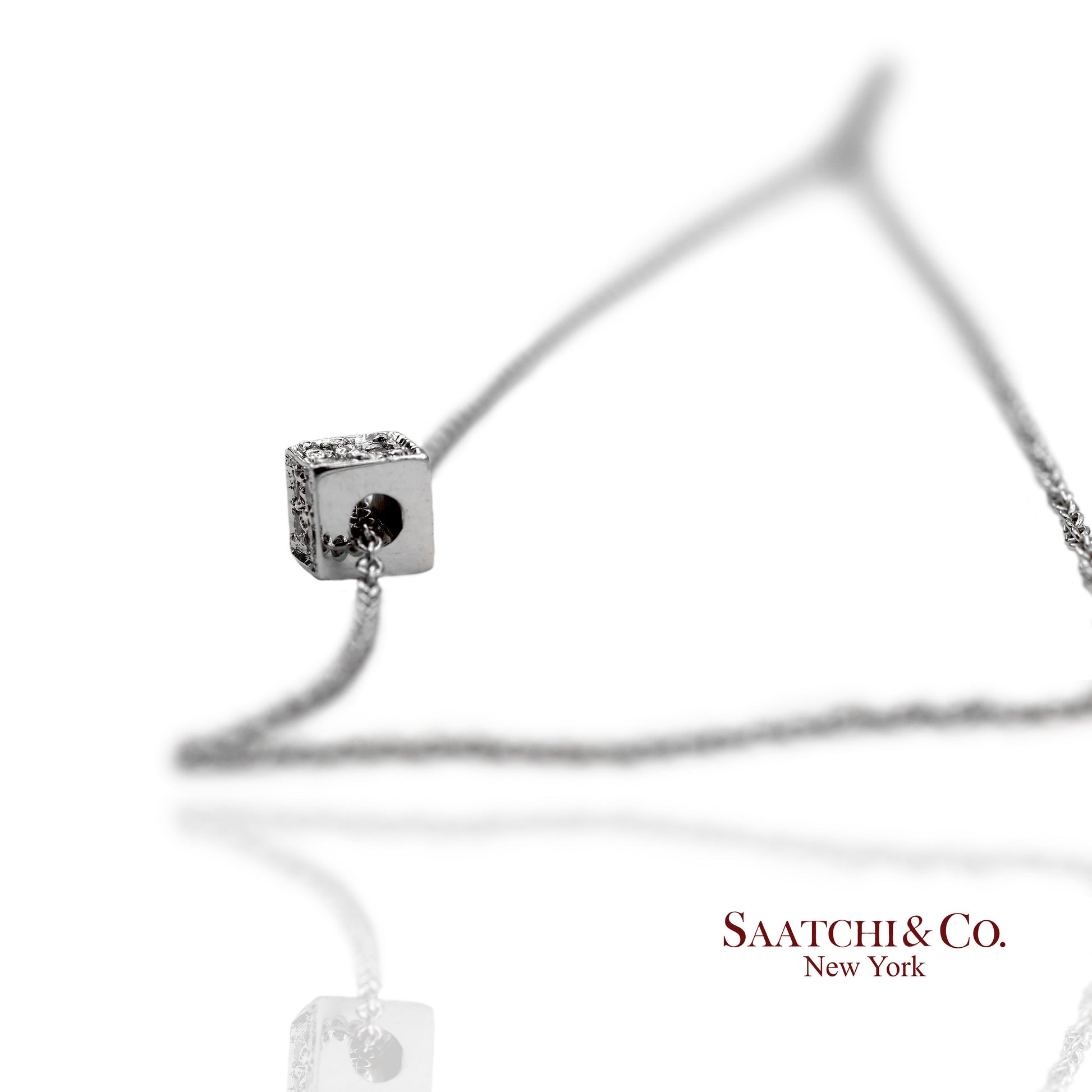 18K(750) White Gold Natural Diamond Box Shape Pendant Necklace with Chain