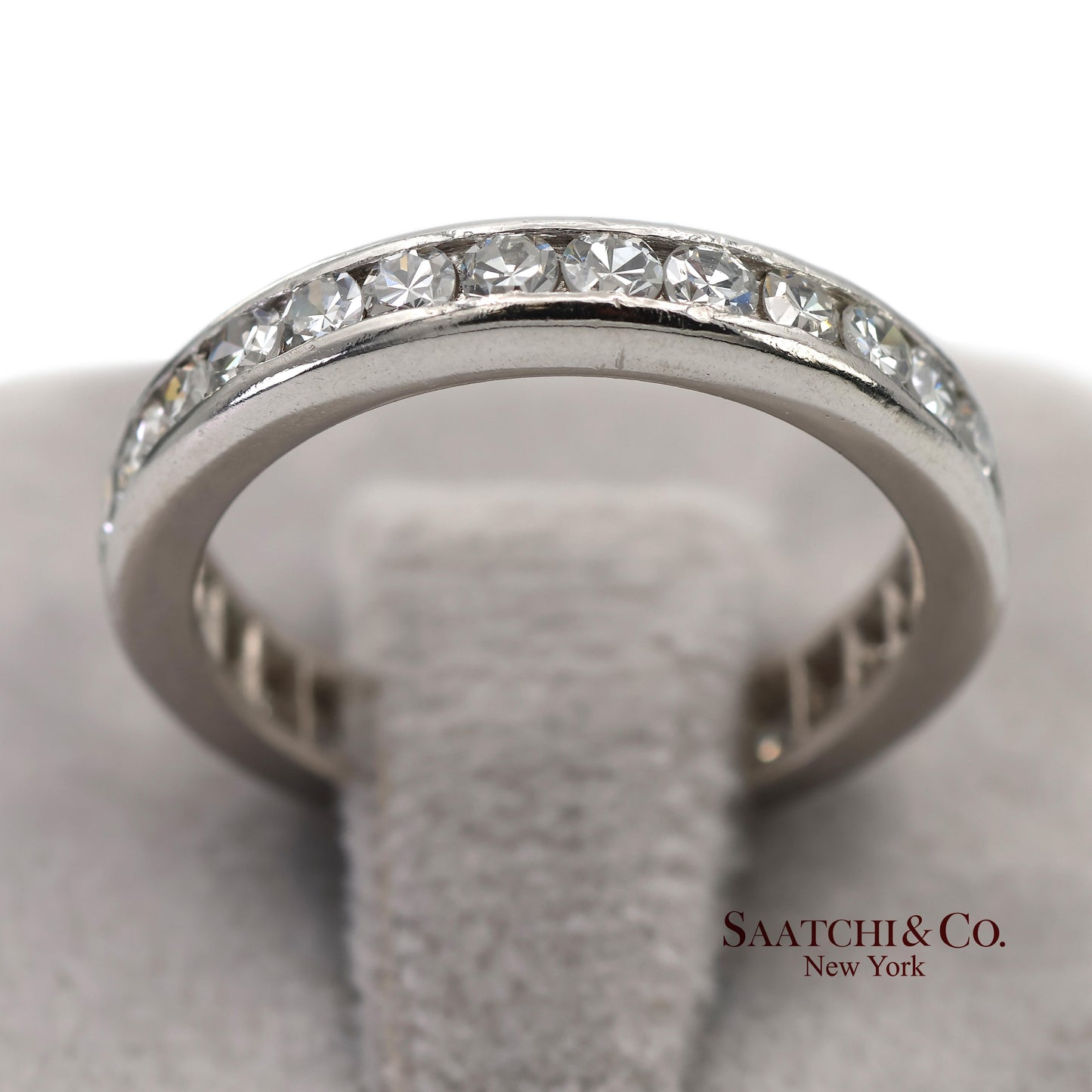Platinum(950) Natural Diamond Vintage Band Ring
