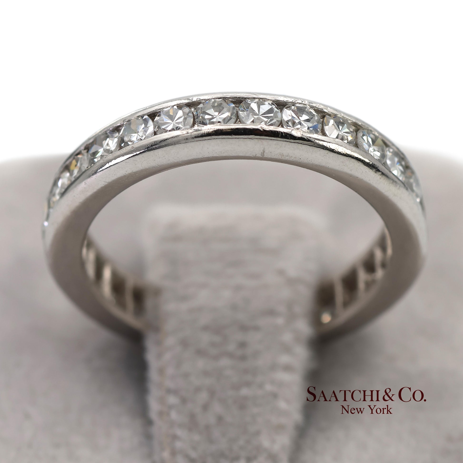Platinum(950) Natural Diamond Vintage Band Ring
