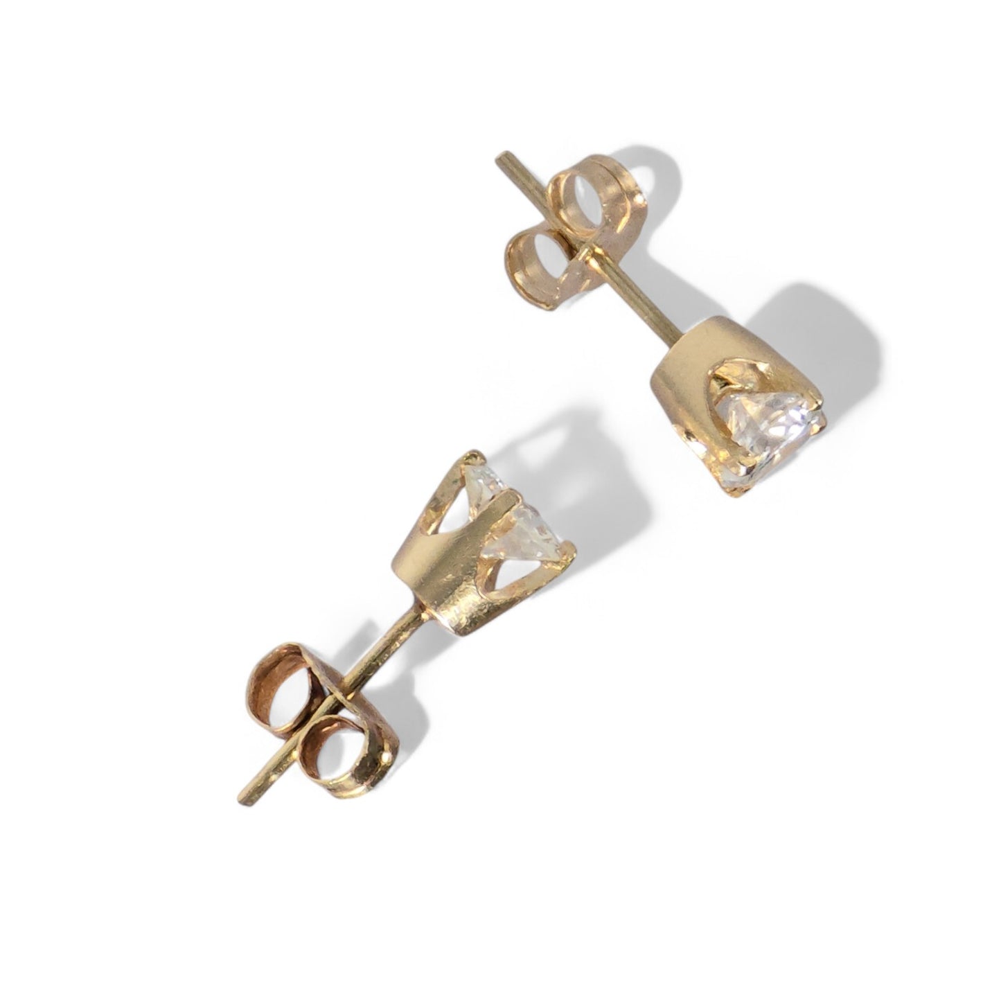 14K Yellow Gold 0.80 Carat Diamond Stud Earrings with 2 Full Cut Round Diamonds, VVS-VS Clarity, F-G Color, 1.09 Grams