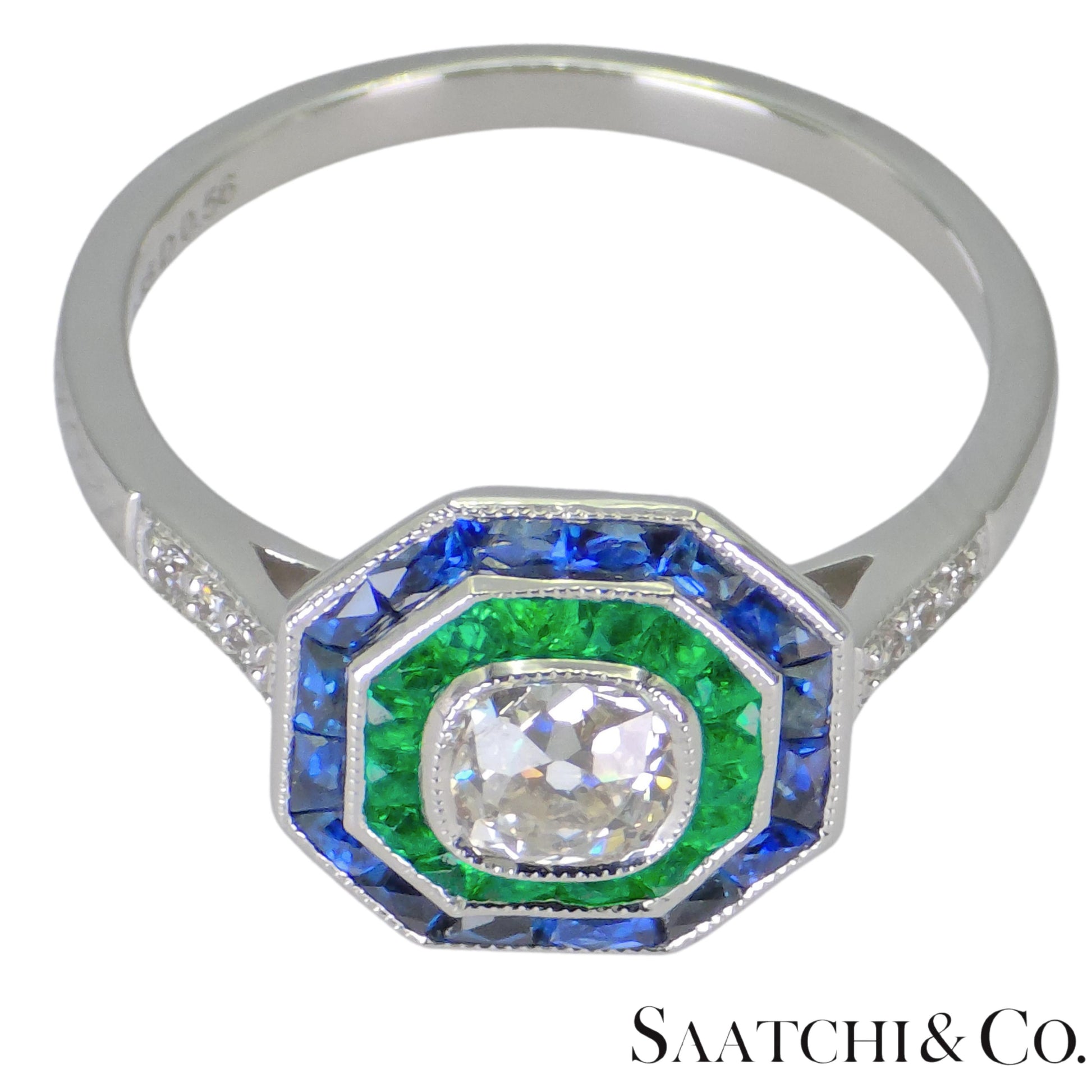 18K (750) White Gold Cushion Shape Natural Diamond Sapphire Emerald: Ring