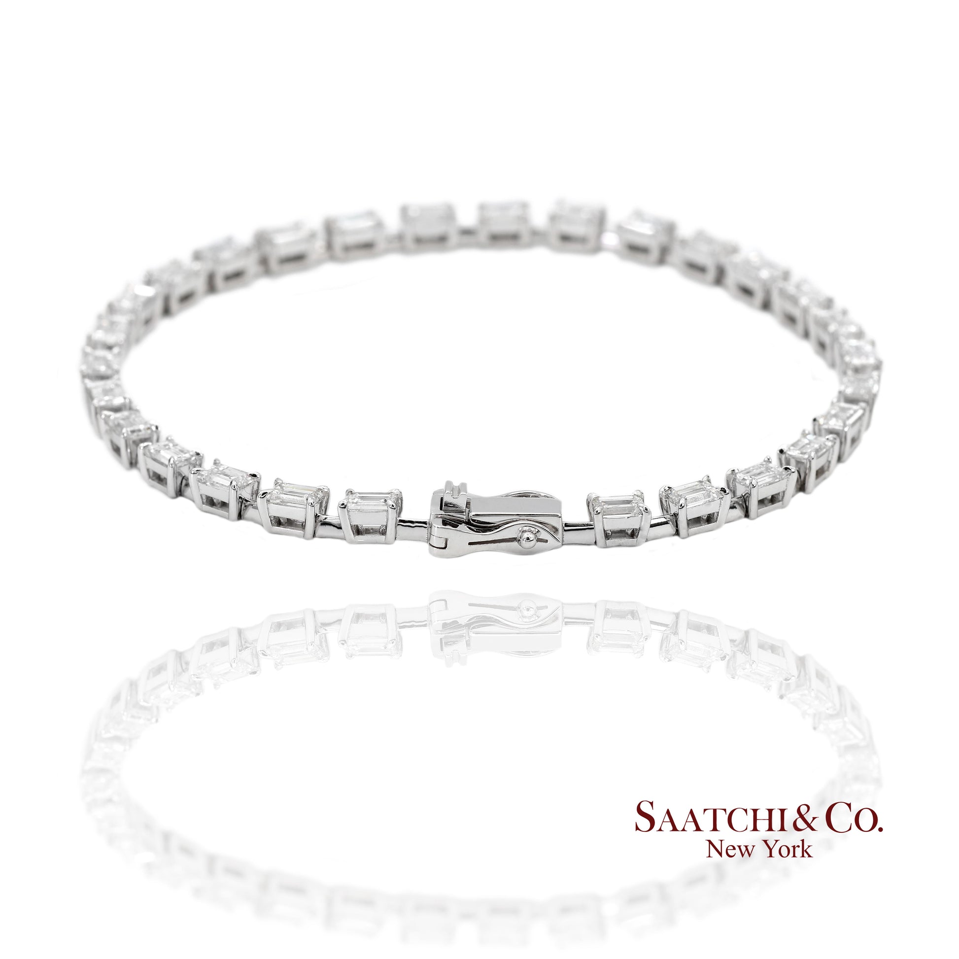 18K(750) White Gold Natural Diamond Emerald Cut Tennis Bracelet