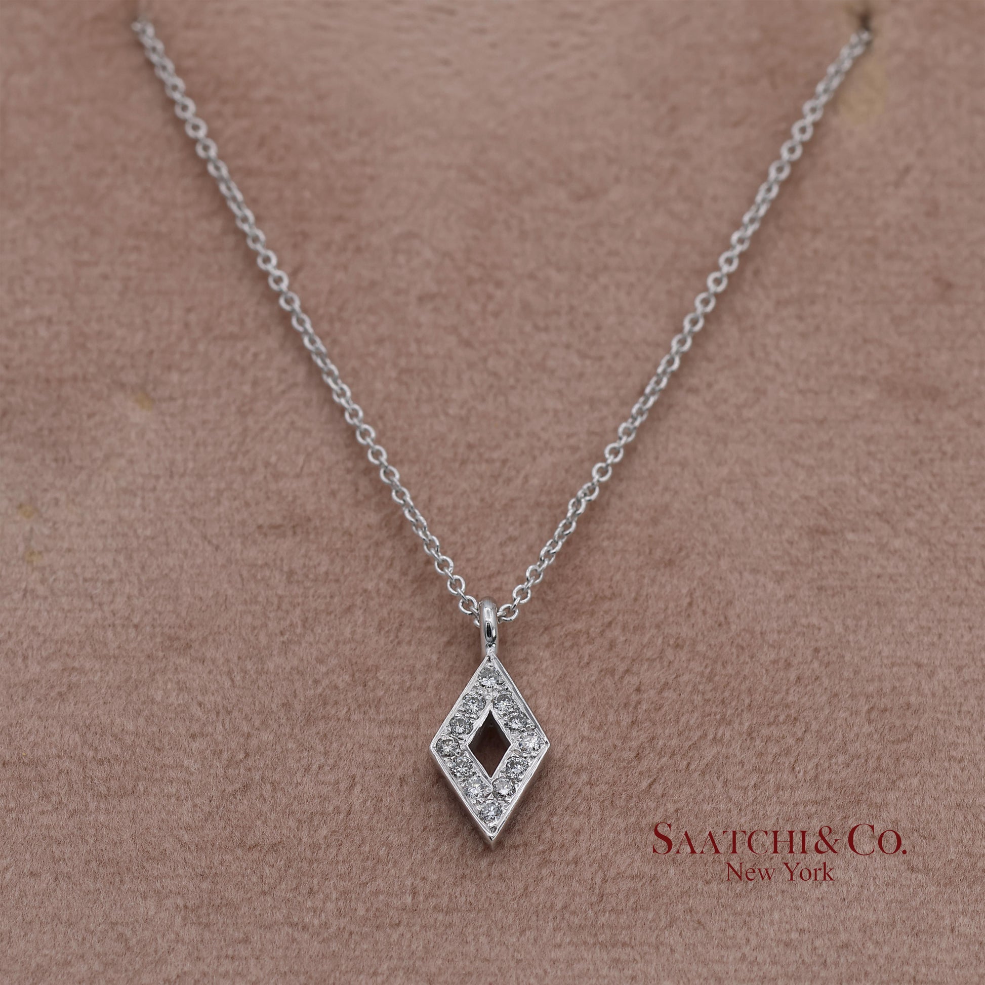 18K(750) White Gold Natural Diamond Rhombus Shape Pendant Necklace with Chain