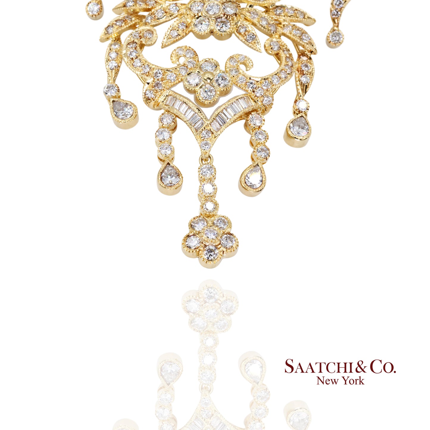 18k (750) Yellow Gold Natural Diamond Convertible Pendant and Brooch