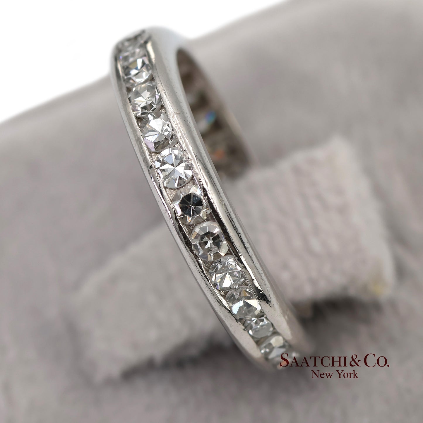 Platinum(950) Natural Diamond Vintage Band Ring