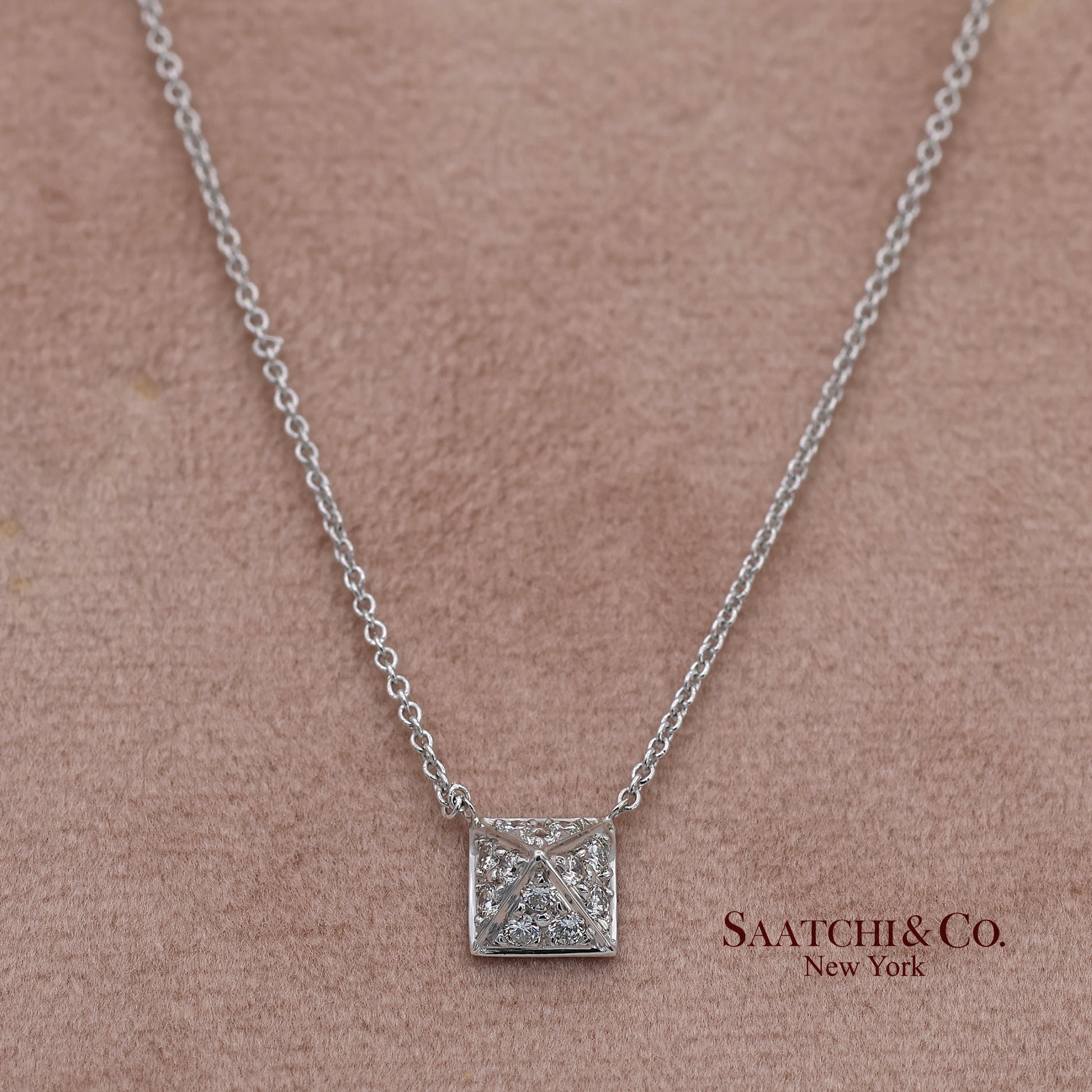 18K(750) White Gold Natural Diamond Square Shape Pendant Necklace with Chain