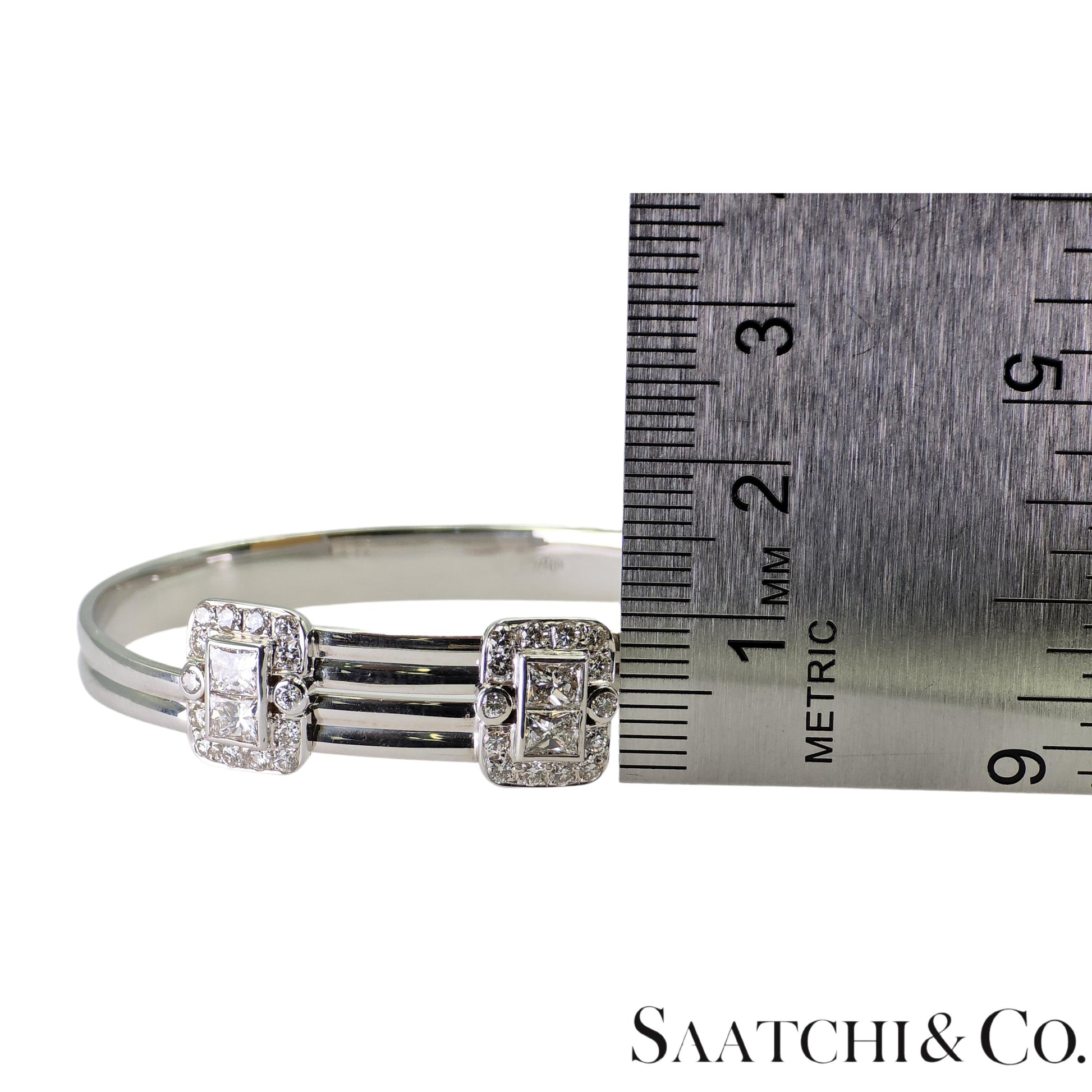 18K (750) White Gold Adjustable Bangle Natural White VVS-VS Diamond