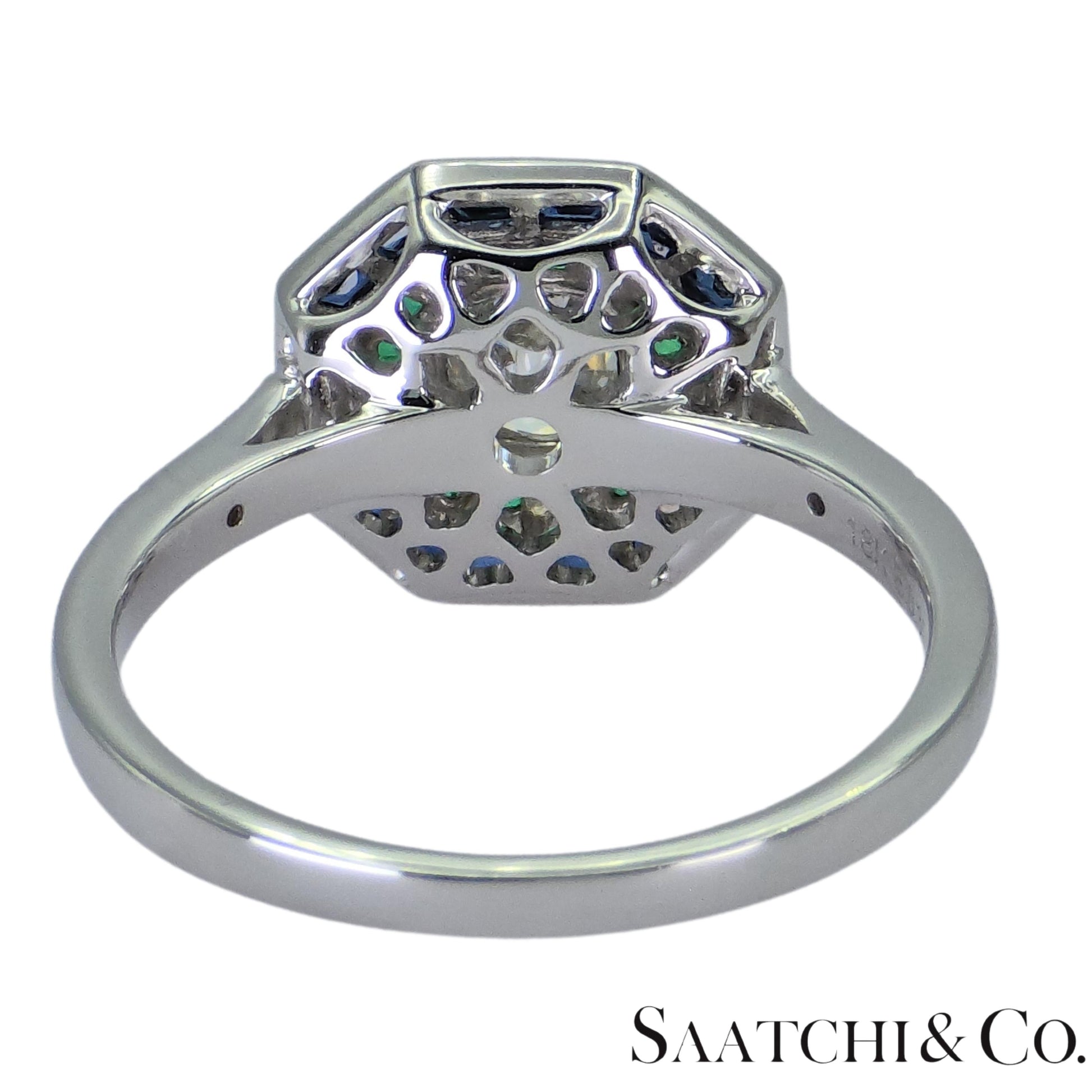 18K (750) White Gold Cushion Shape Natural Diamond Sapphire Emerald: Ring