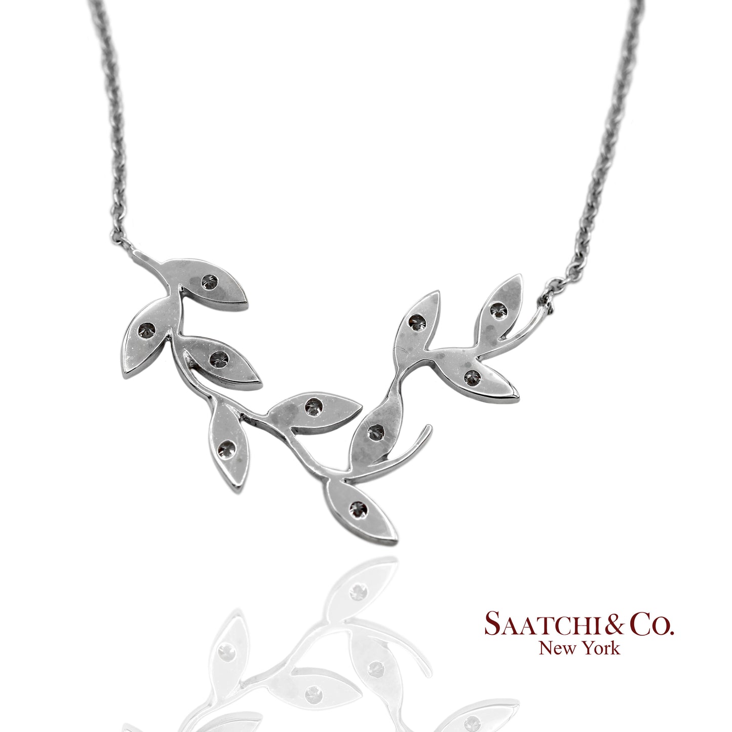 18K(750) White Gold Natural Diamond Leaf Shape Pendant Necklace with Chain