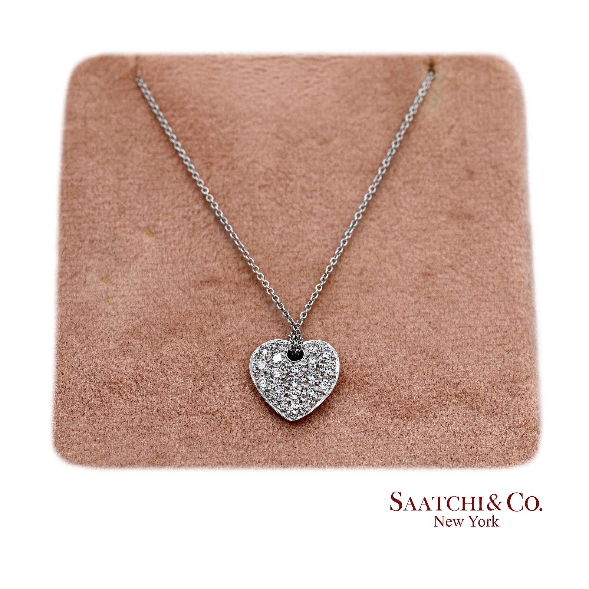 18K(750) White Gold Natural Diamond Heart Shape Pendant Necklace with Chain