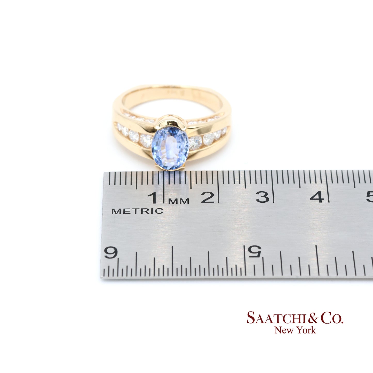 Vintage 14K Yellow Gold Natural Blue Sapphire and Diamond Ring