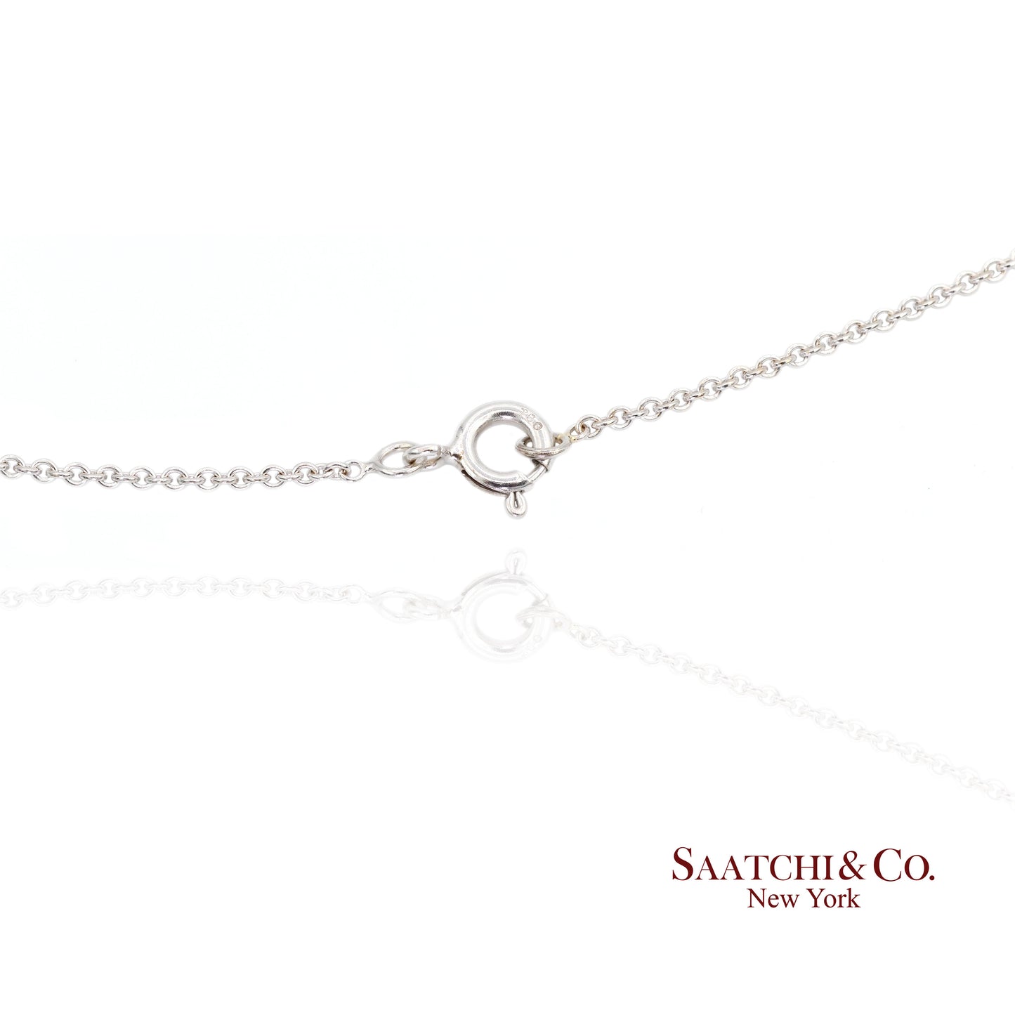 18K(750) White Diamond Vintage Pendant with Chain Necklace