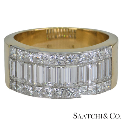 18k (750) Yellow Gold Natural Diamond Ring
