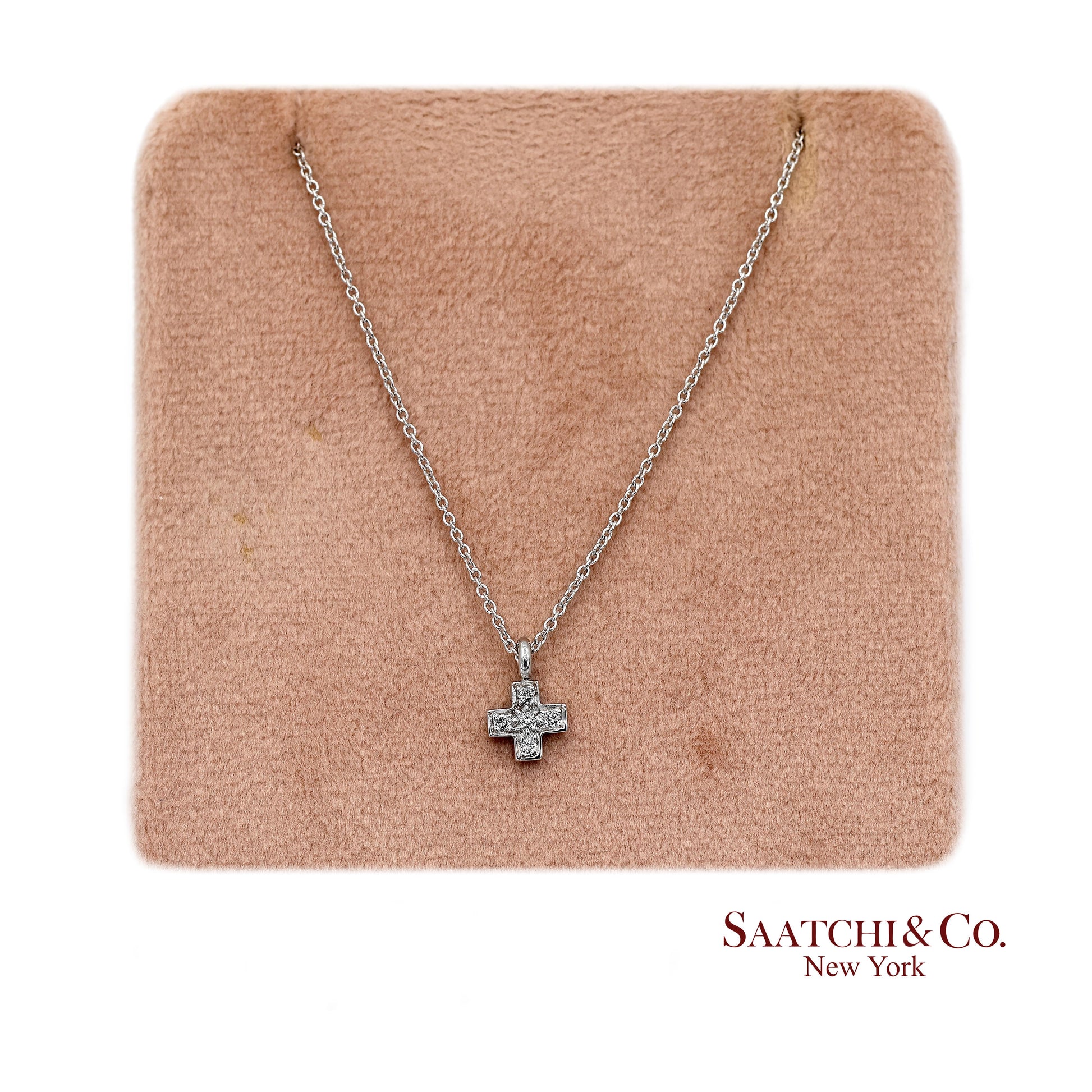 18K(750) White Gold Natural Diamond Cross Pendant Necklace with Chain