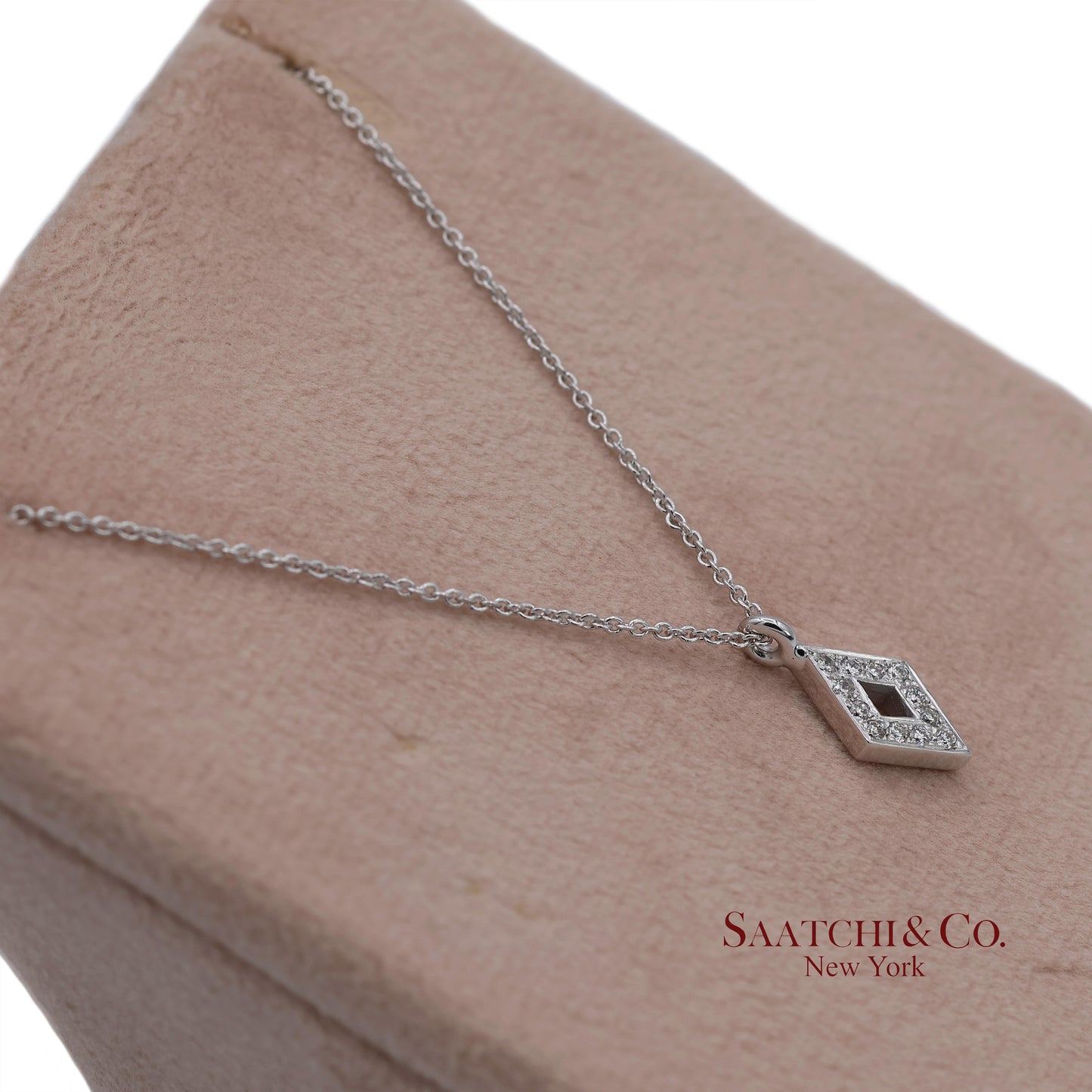 18K(750) White Gold Natural Diamond Rhombus Shape Pendant Necklace with Chain