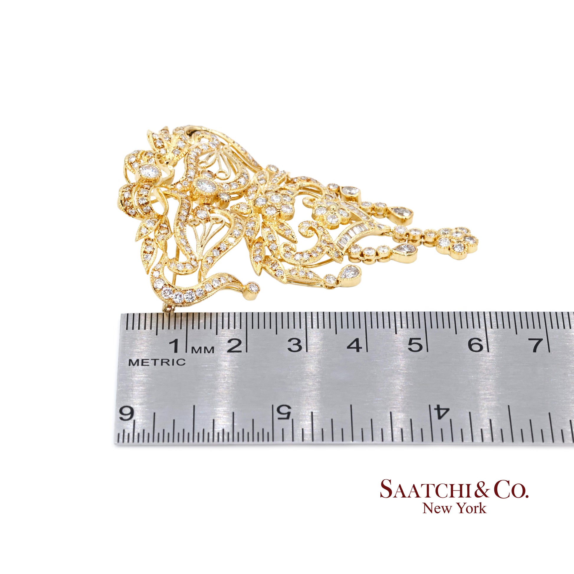 18k (750) Yellow Gold Natural Diamond Convertible Pendant and Brooch