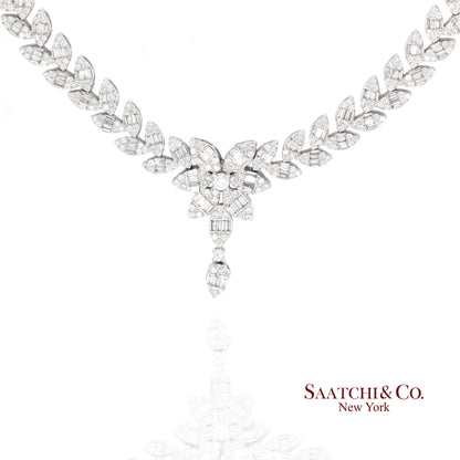 18K (750) Natural White Diamond Necklace