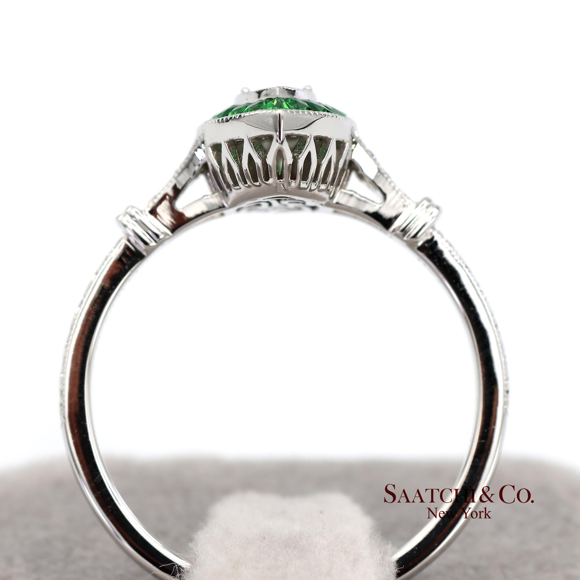 18K (750) White Gold Natural Diamond and Tsavorite Marquise Milgrain Ring