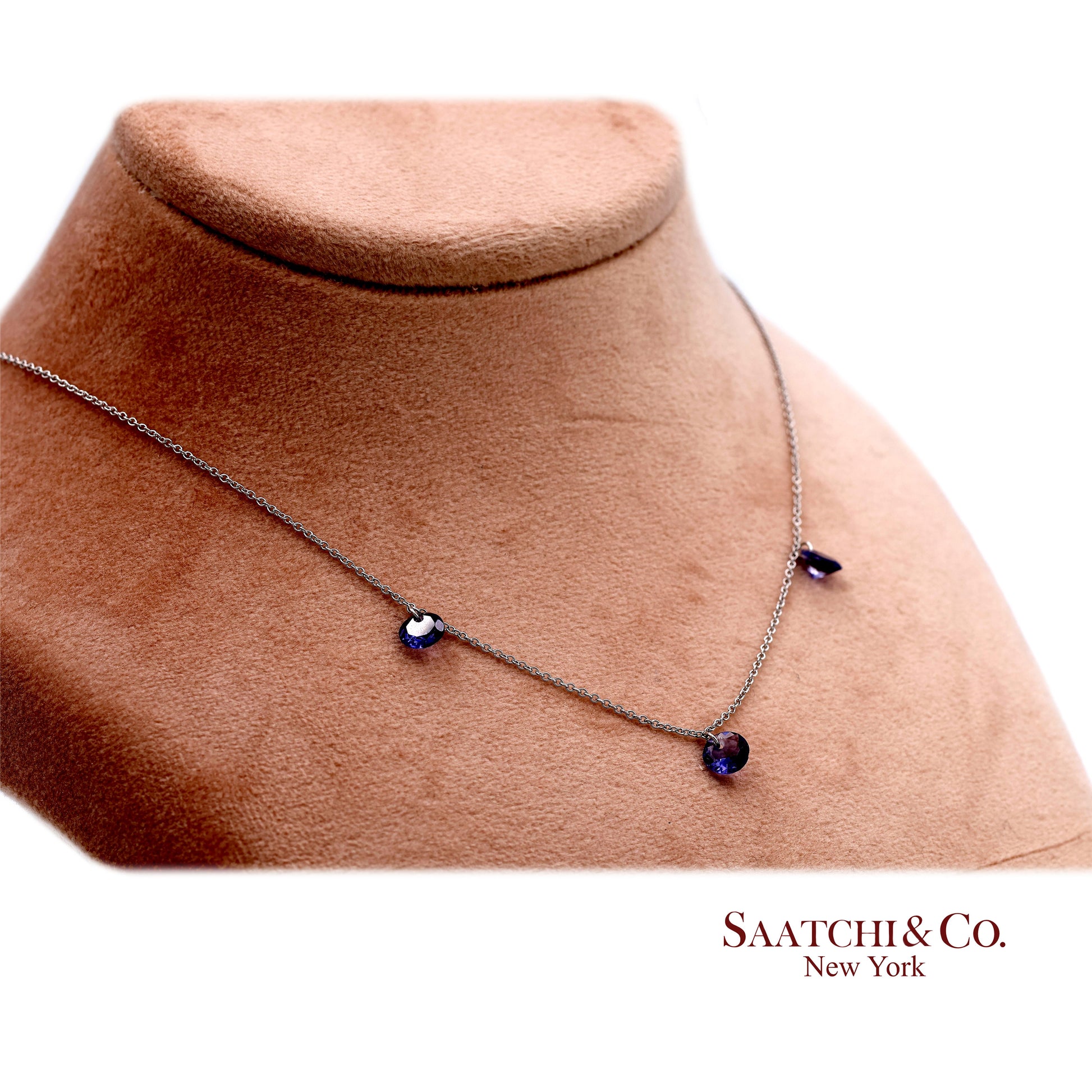 18K(750) White Gold Natural Amethyst Pendant Necklace with Chain