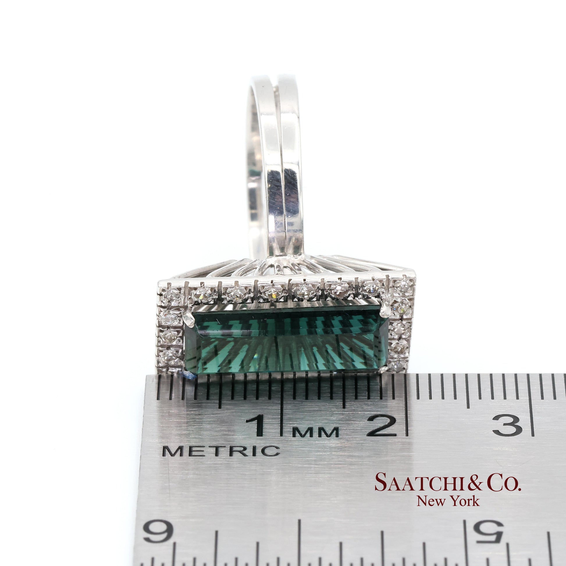 Pt 900 Natural Green Tourmaline and Natural Diamond Ring