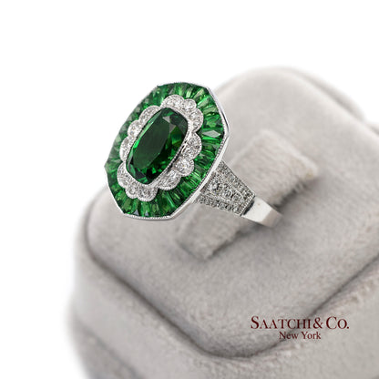 18K(750) White Gold Natural Brilliant Diamond and Tsavorite Ring