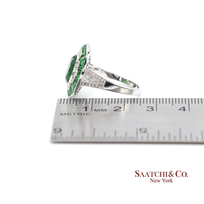 18K(750) White Gold Natural Brilliant Diamond and Tsavorite Ring