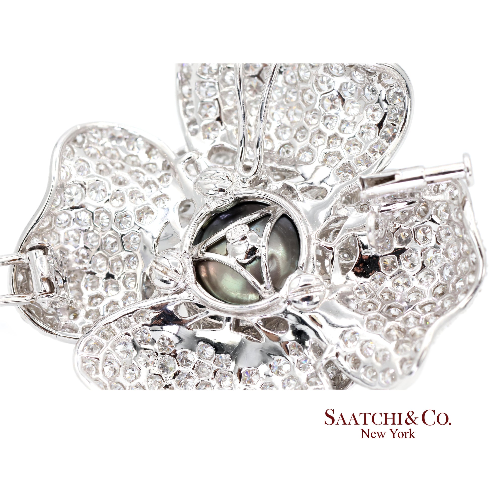 18K(750) White Natural Diamond and Black Pearl Brooch/Pin/Pendant/Necklace