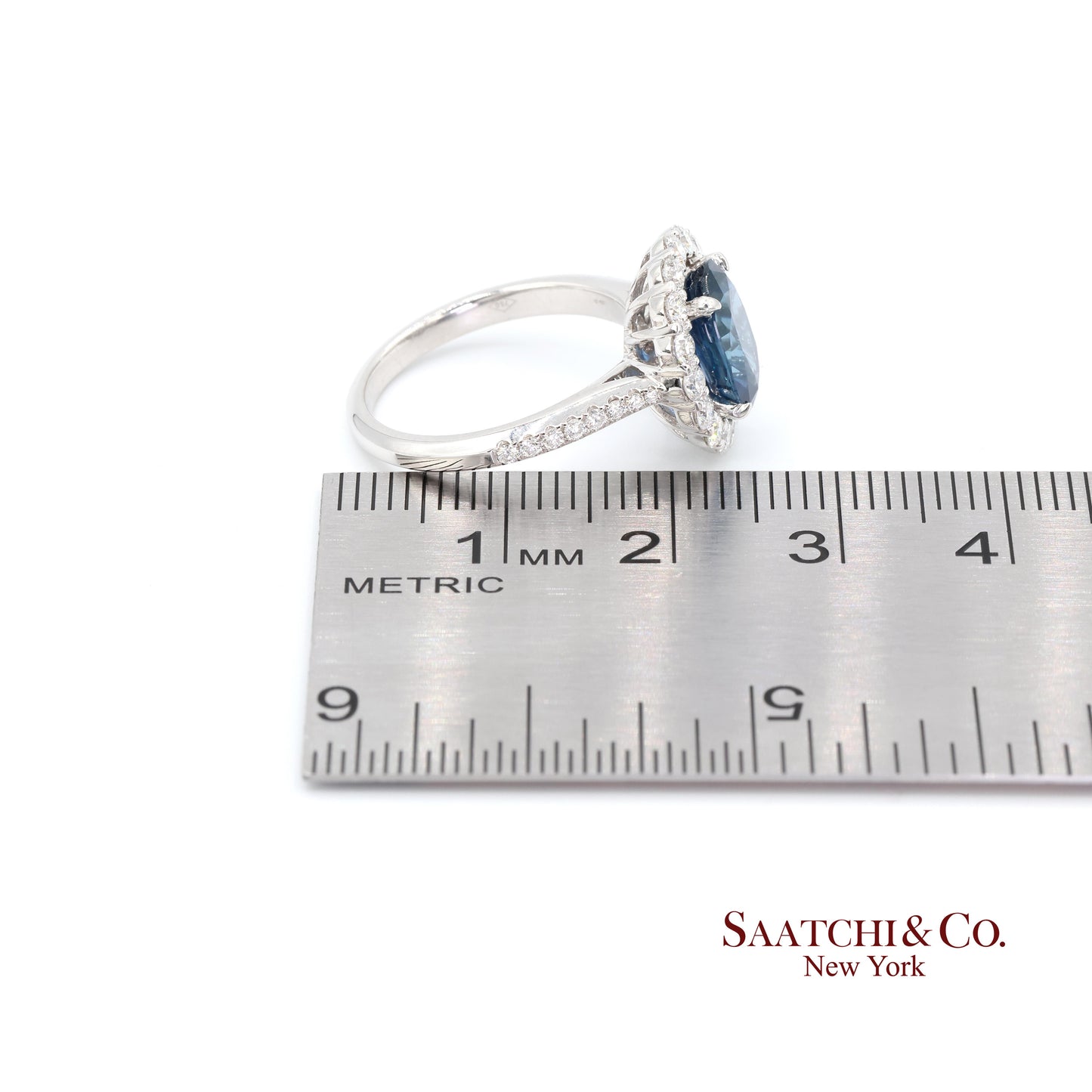 18K White Gold Natural Sapphire and Diamond Ring
