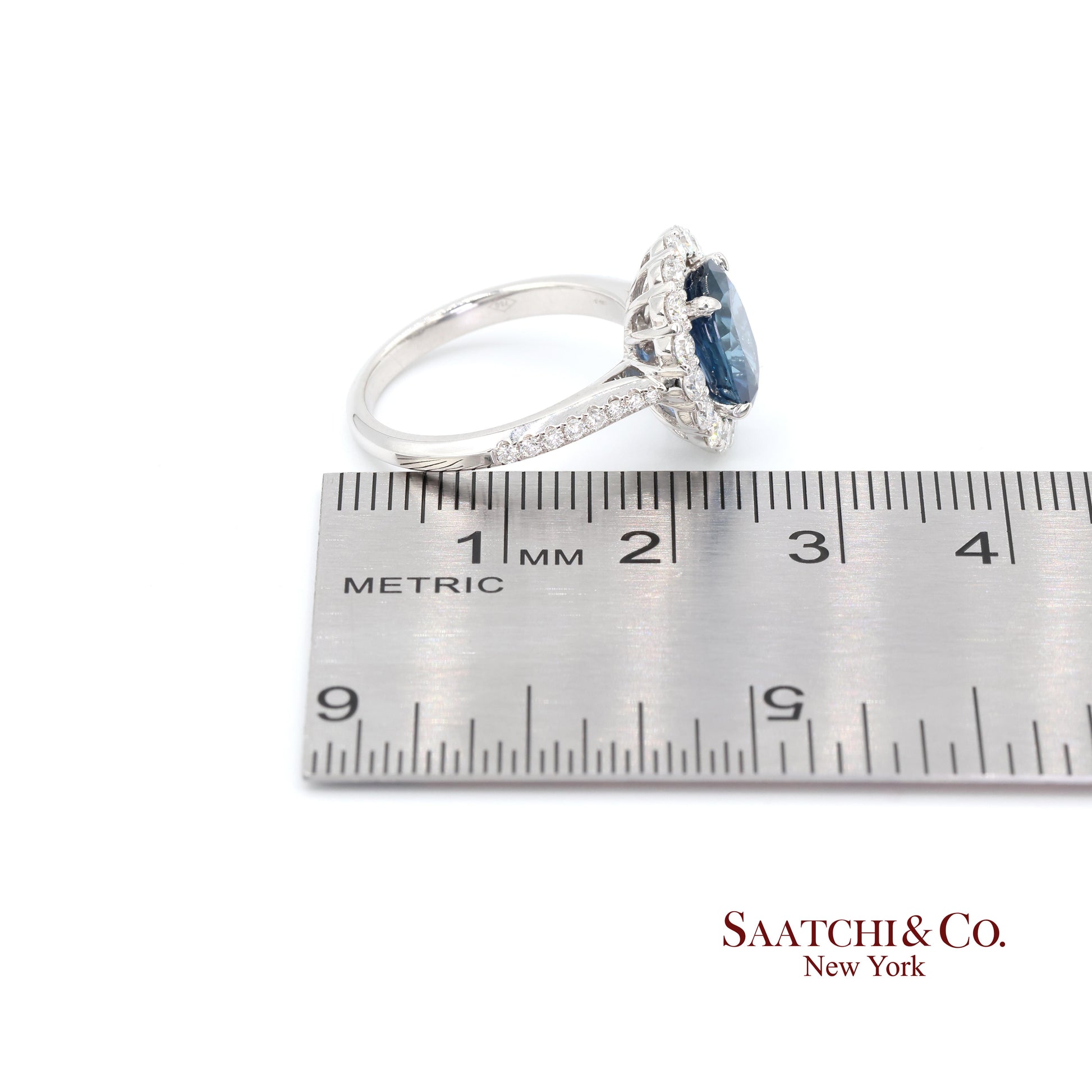 18K White Gold Natural Sapphire and Diamond Ring
