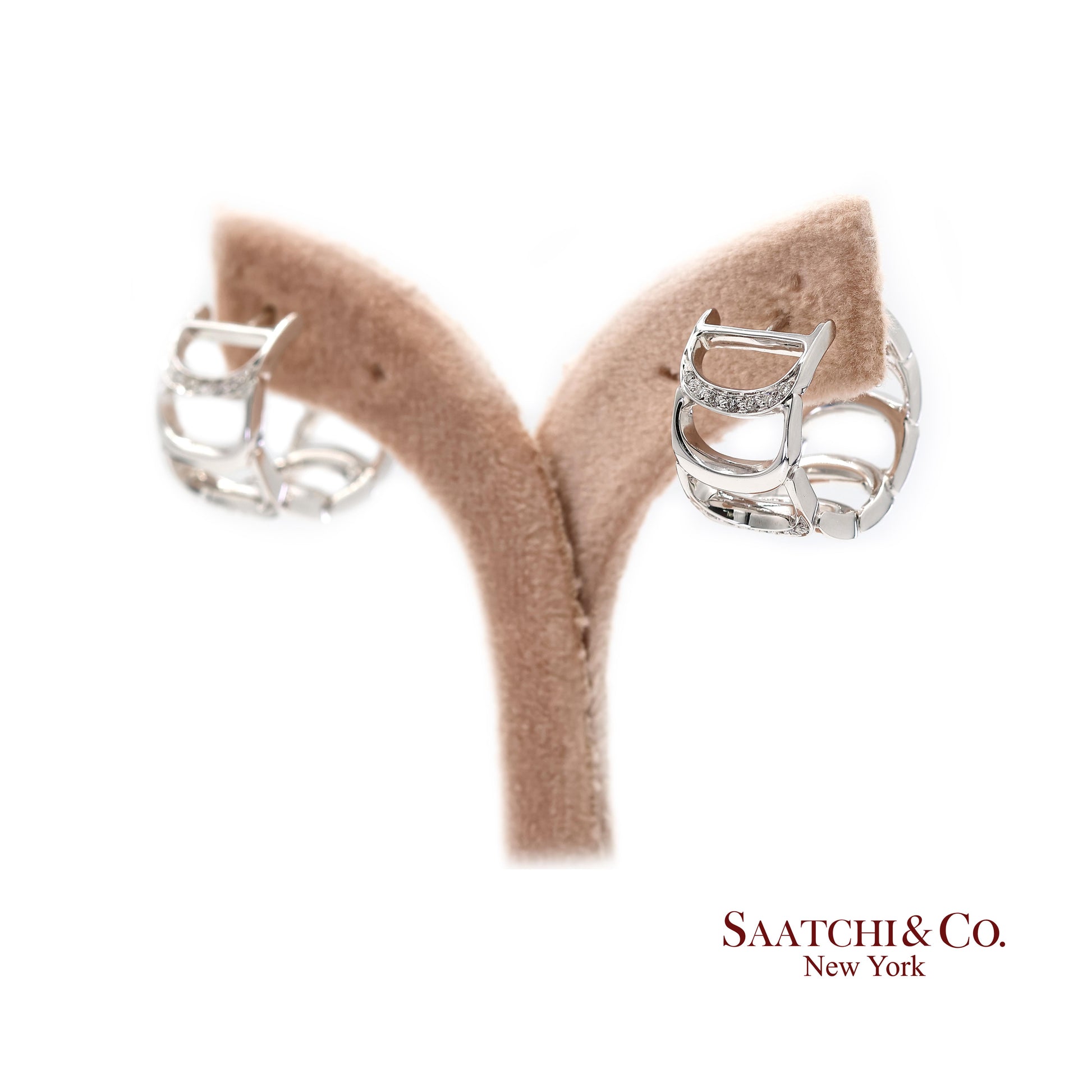 18K White Gold Natural Diamond Authentic Damiani Earrings