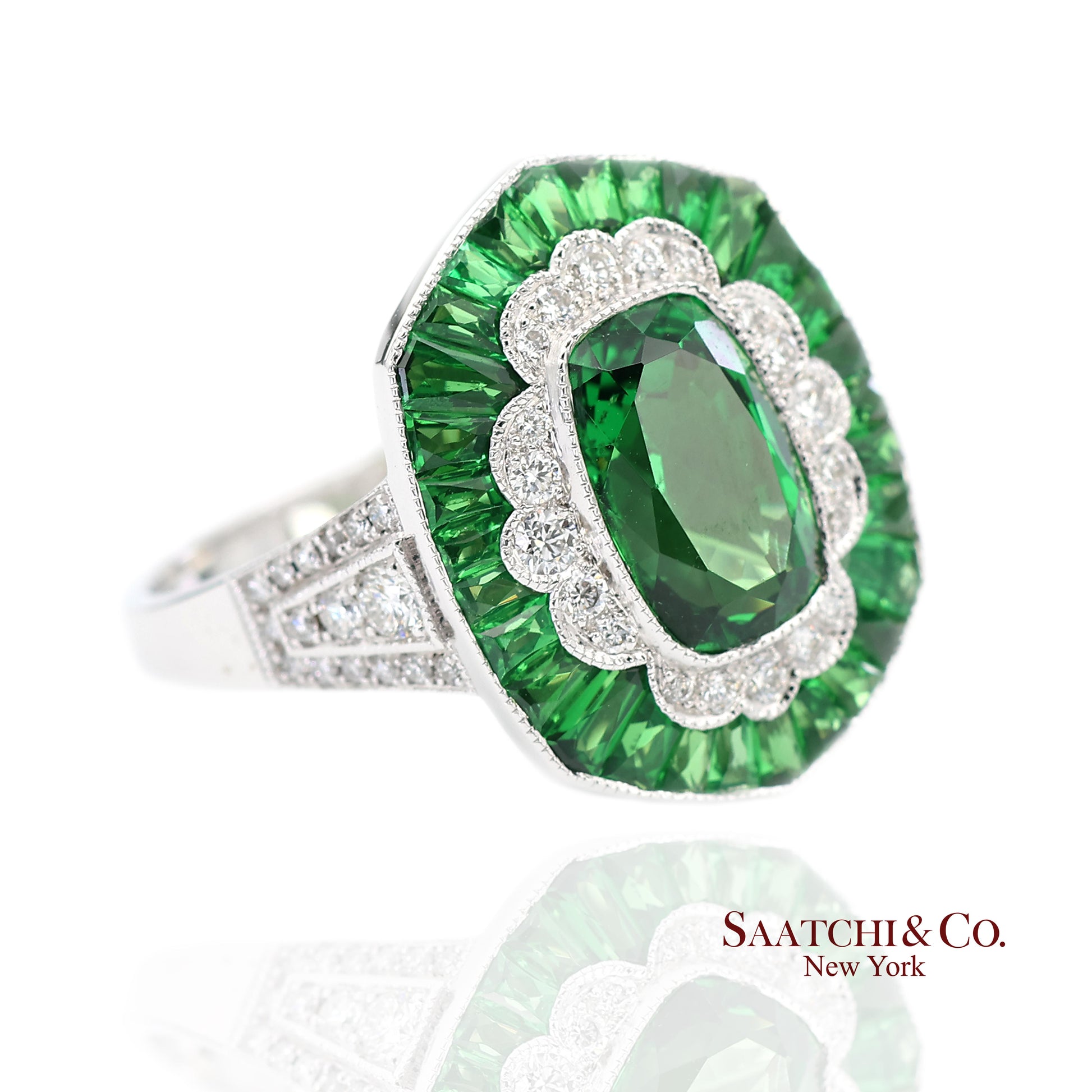 18K(750) White Gold Natural Brilliant Diamond and Tsavorite Ring