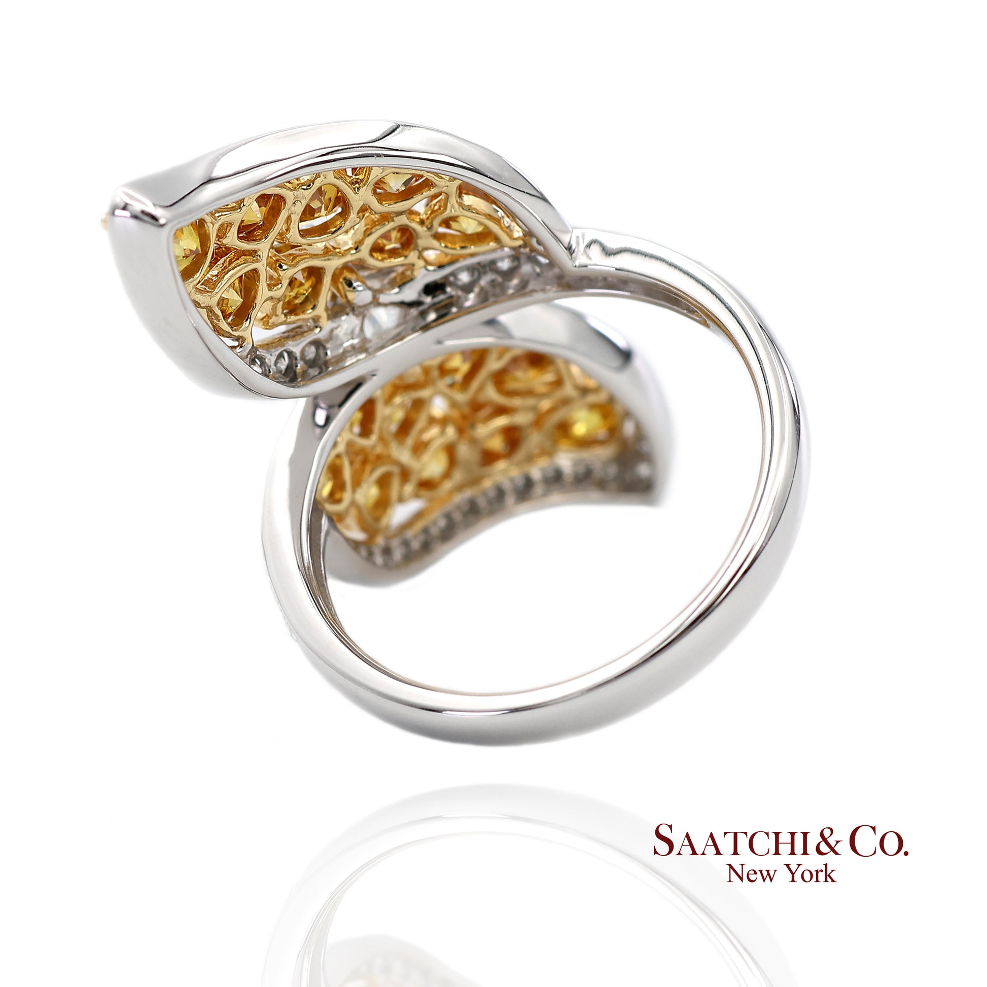 18k (750) Yellow Gold Natural Fancy Yellow Diamond Ring